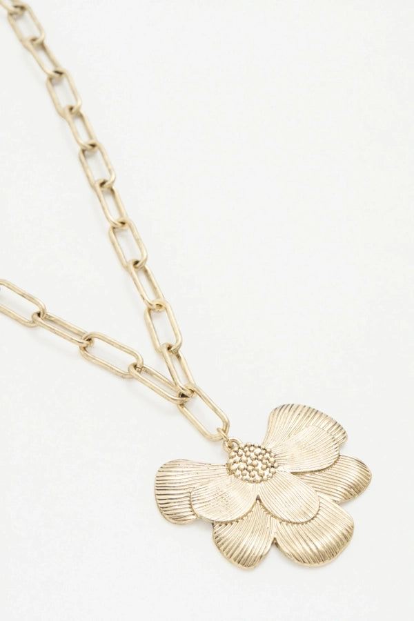 collar chain flower