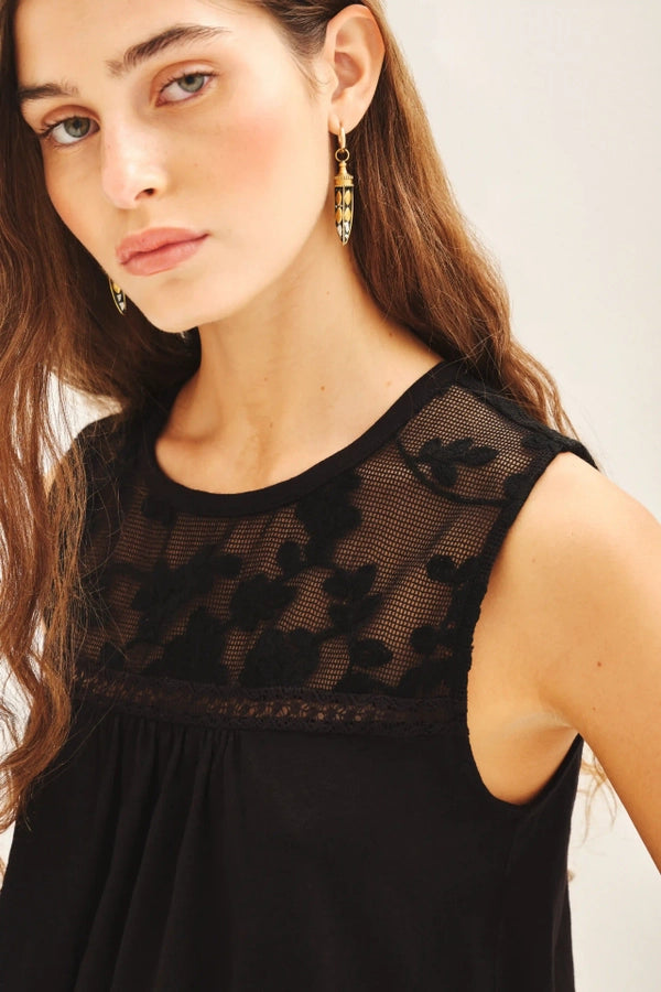 musculosa lucky lace